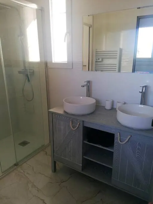 La Villa Du Roc, Grandiose, 5Mn A Pied De La Mer Fréjus 0*,  Γαλλία