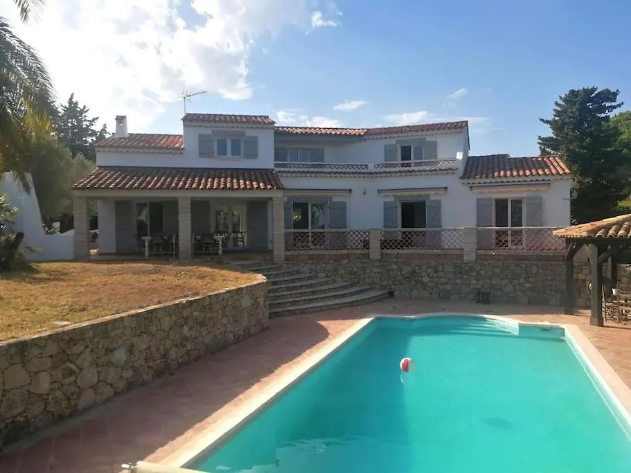 La Villa Du Roc, Grandiose, 5Mn A Pied De La Mer Frejus